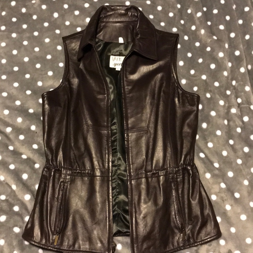 Vakko sport leather vest